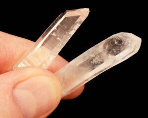 QUARTZ Crystal 1 1/2" Set of 4 Points Raw Rock Mineral All Chakra Crystal Stone Raw Natural Specimen Reiki #1